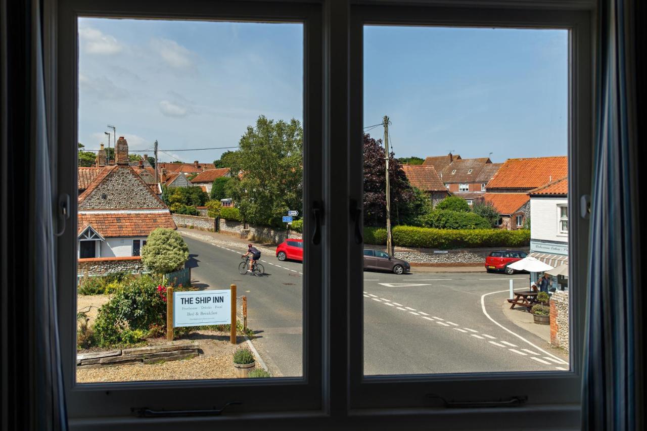 The Ship Inn Weybourne Exterior photo
